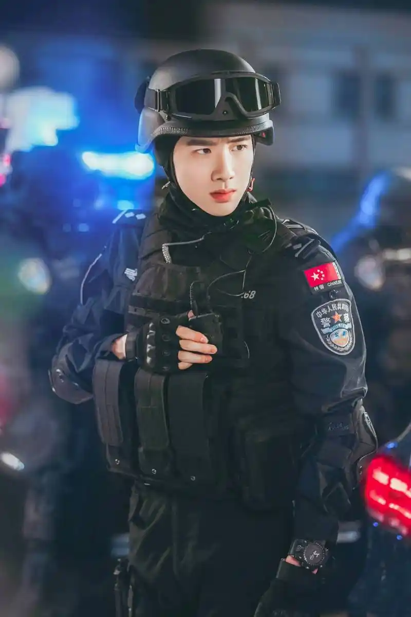 白敬亭|营垒|城池_新浪新闻