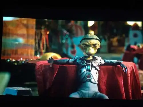 《疯狂的外星人》观后感陈勤威