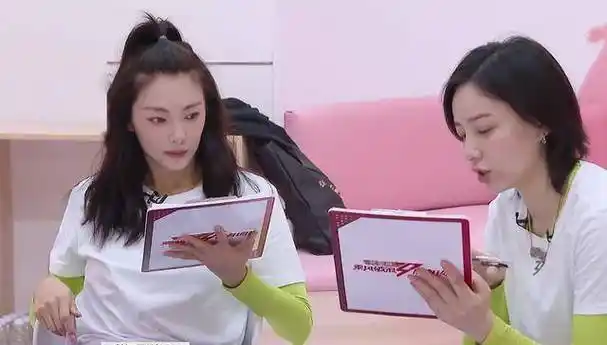 奇怪的cp增加了蓝盈莹被吐槽为精致的利己主义者_吴昕_宁静_张雨绮