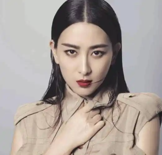 "大长脸"也好看的8位女星,个个明艳大气,高级感十足_马苏_曾黎_因为