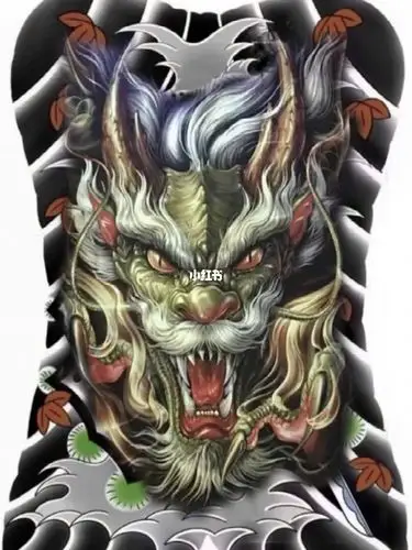 满背龙纹身龙头纹身