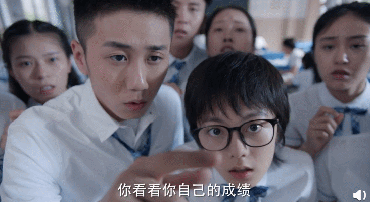 张嘉译闫妮客厅轻喜剧少年派聚焦暑期档