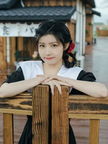 而现在的赖美云也有了自己的个人工作室,在资源上也有了更多的挑战和