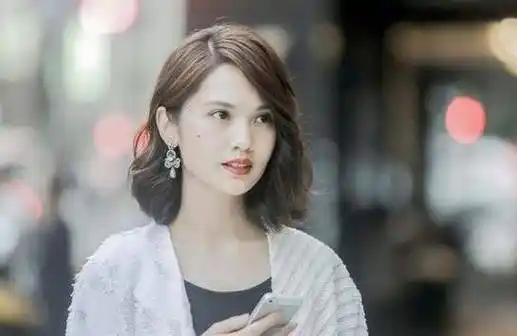 杨丞琳结婚,唐嫣怀孕,邱泽又来追求张钧甯,网友劝她别答应_恋情_祝福