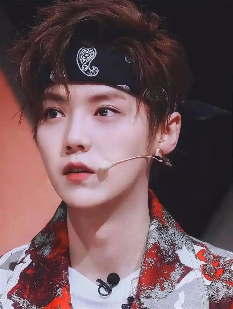 来一波鹿晗的帅照! 人间理想鹿晗