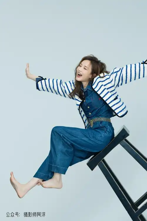 机灵漂亮的李一桐她的脚你喜欢吗