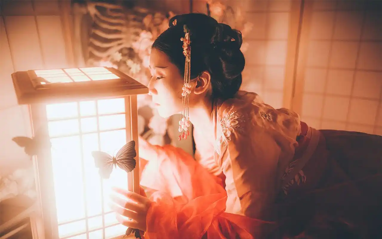 汉服古风美女朦胧高清桌面壁纸