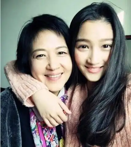 【图】关少曾的妻子李君曝光 揭秘成功男人背后的女人