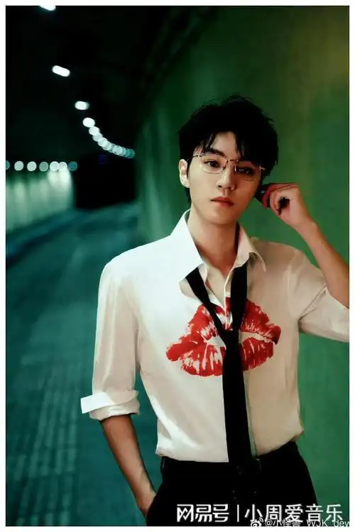 王俊凯迎25岁,全红婵"霸气"送祝福:蛋糕管够,快乐加倍!