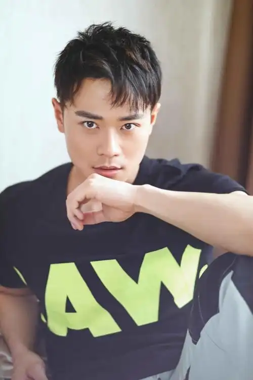 童星撒狗粮,曹骏比释小龙幸运,被女友高调表白"我爱你"_网友