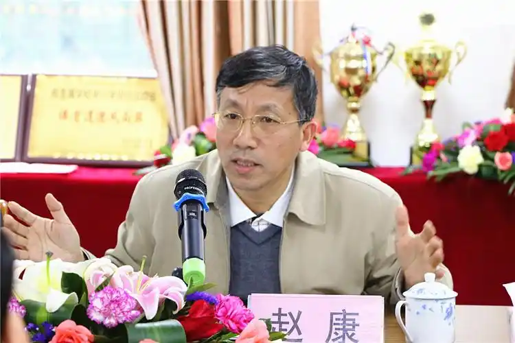 省教育厅党组成员,巡视员赵康参加茂名市教育信息化座谈会