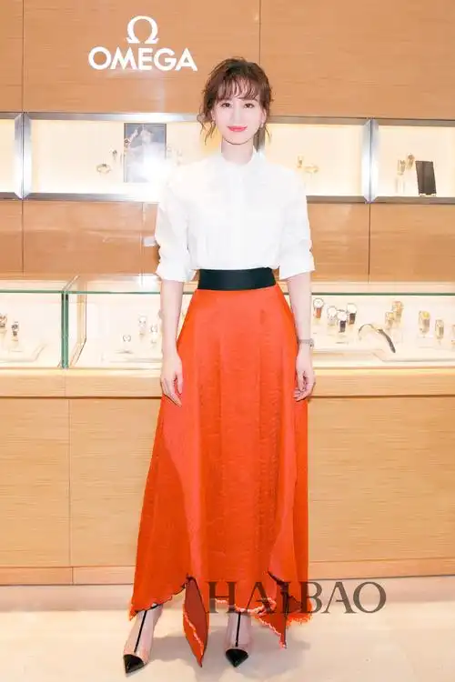 刘诗诗结婚三年终于官宣怀孕?婚后的她衣品颜值都开挂了!