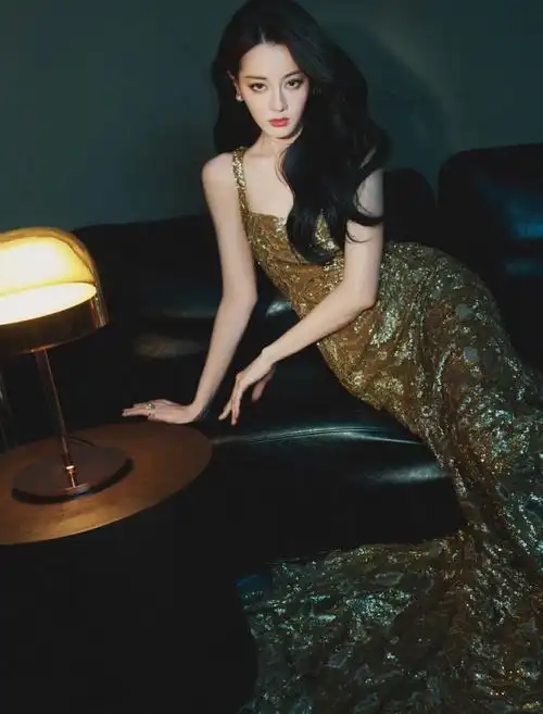 迪丽热巴邓妍##迪丽热巴利剑玫瑰