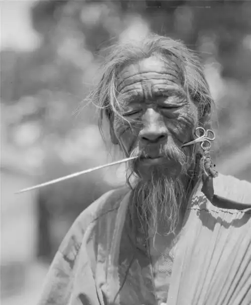 民国老照片中的老大爷形象眉间道风仙骨形态气度不凡