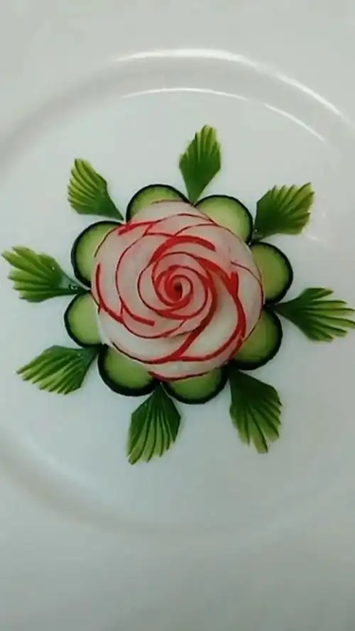 简简单单的果雕技巧摆盘,超好看,超好吃