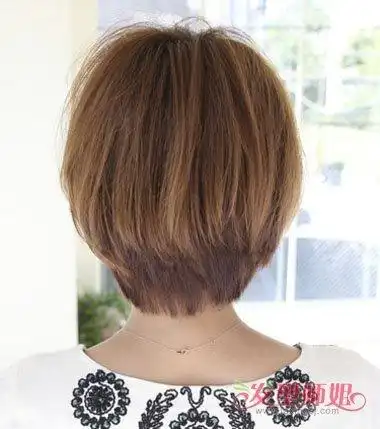 波波头后面剪的层次感 堆积层次波波头图片(3)