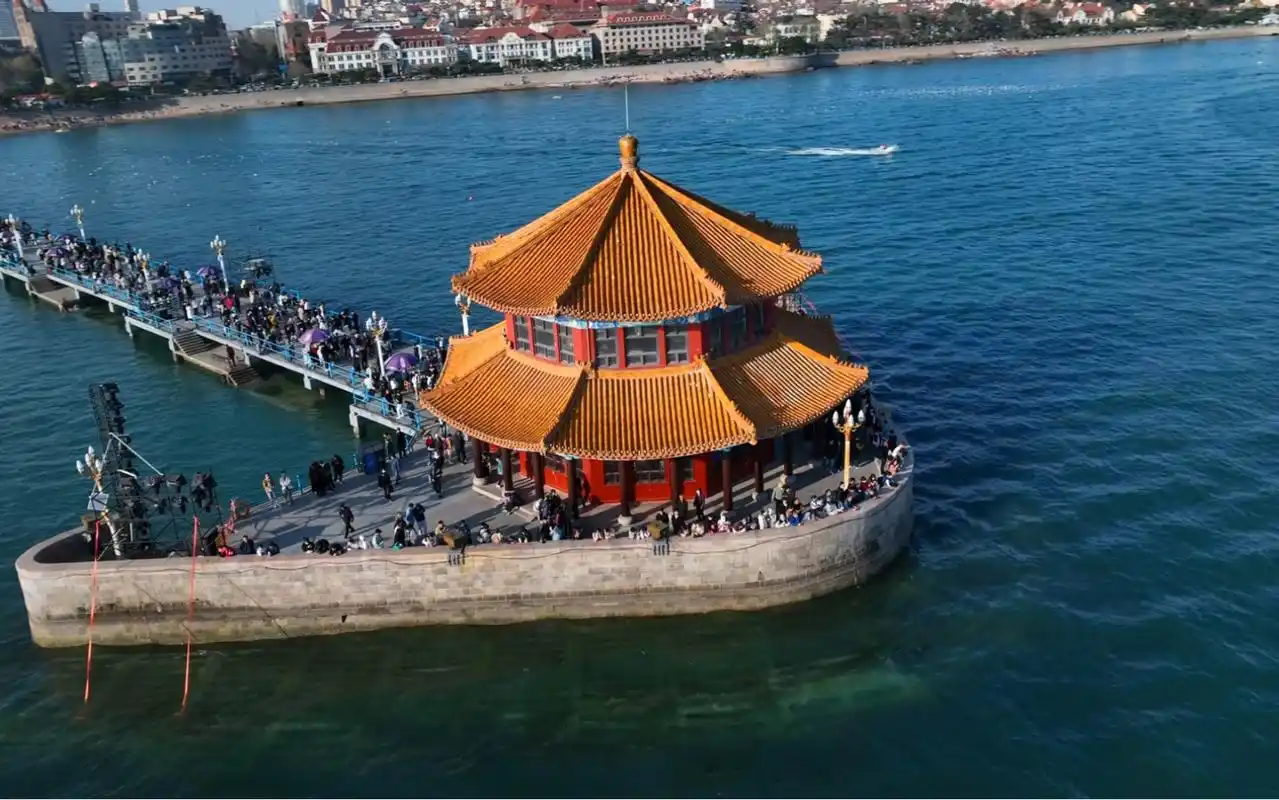 青岛栈桥航拍风景