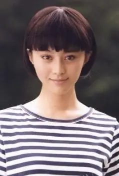 范冰冰生日会曝光获献吻 从琼瑶公司"赎身"后成范爷