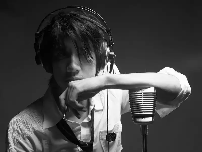 娃哈哈的接班人直言不喜欢王力宏因为年纪大粉丝反悔道歉