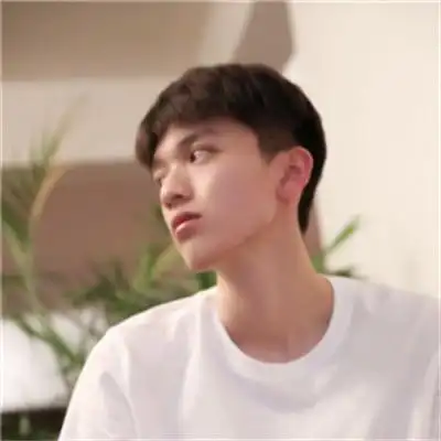 成熟稳重非常有深度的帅气男头 2022最新魅力值爆表阳光男生头像_男生