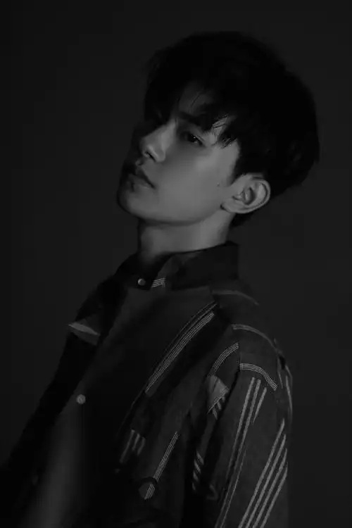 易烊千玺朋友请听好