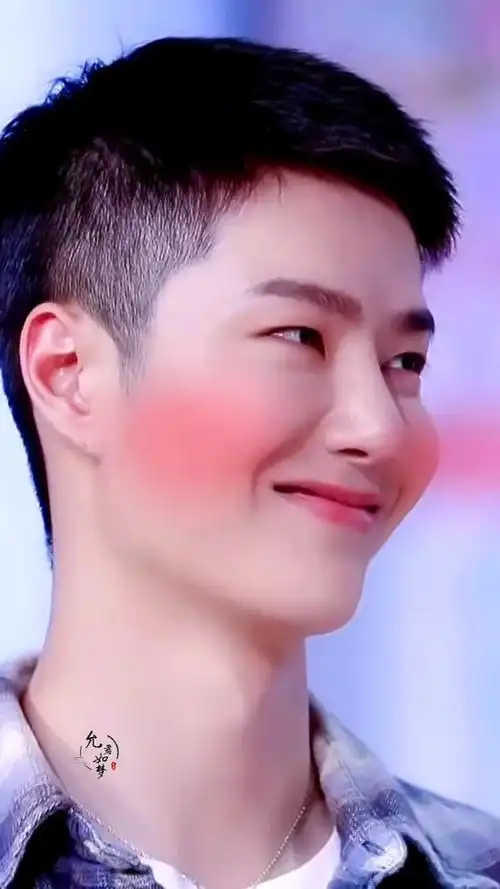 王一博#寸头啵更好看了