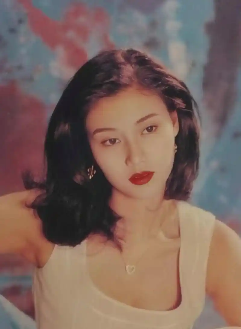 蕞美港姐: 李嘉欣9999 年轻时好漂亮啊!  #李嘉欣