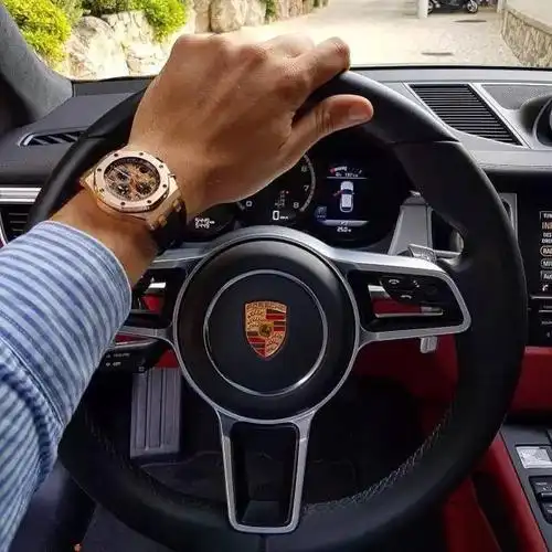 别以为开奥迪rs6的只有一辆车为了装逼我要搬几百年的砖