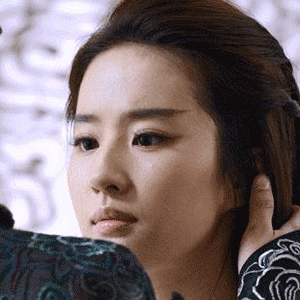 刘亦菲女神无语撩发gif动图_动态图_表情包下载_soogif