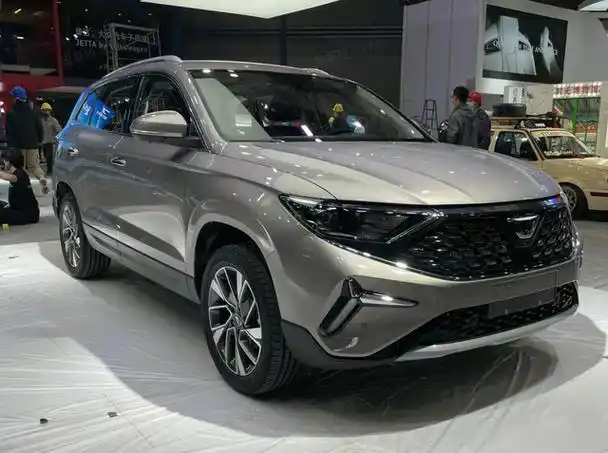 新车|现款售10.49万起 2023款捷达vs7实车曝光