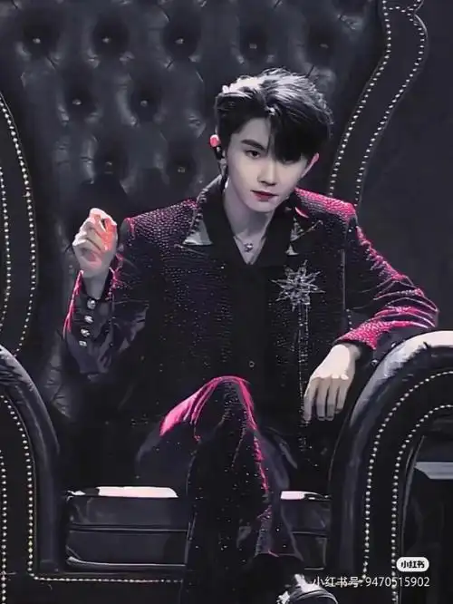 黑暗系马嘉祺太帅了我的神