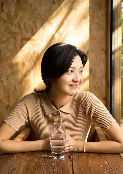 "冻龄女神"傅晶:赵宝刚都没捧红,就这样改写了她的结局|孙红雷|章子怡