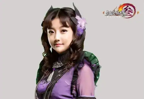 《剑网3》我爱二次元齐搞事 李艺彤cos万花