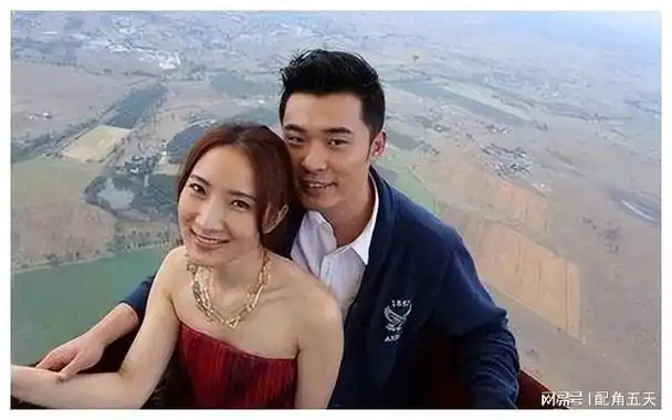 张子萱晒与陈赫不打码合照,贴头对视夫妻相足,正宫的位置已坐稳