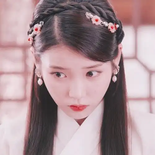 李知恩iu/女生头像/爱豆头/by兔姬