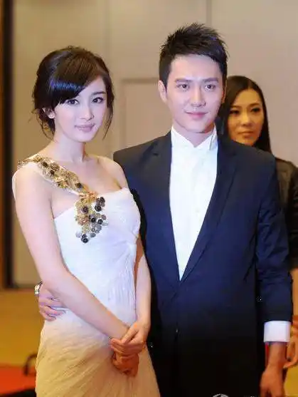 冯绍峰与赵丽颖是模范前夫前妻打了一些离异夫妻的脸