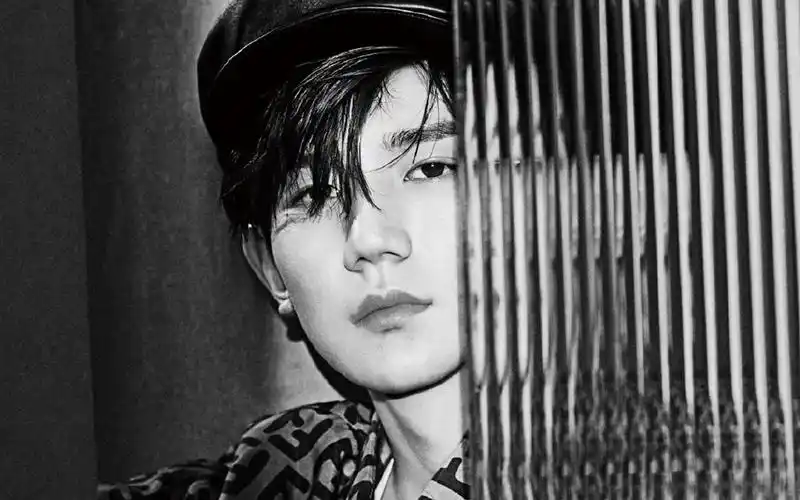 王源超帅写真图片桌面壁纸