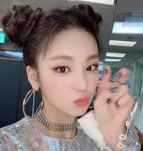 韩女团itzy五人发型特色解析,有娜的"女神头",韩女生最爱