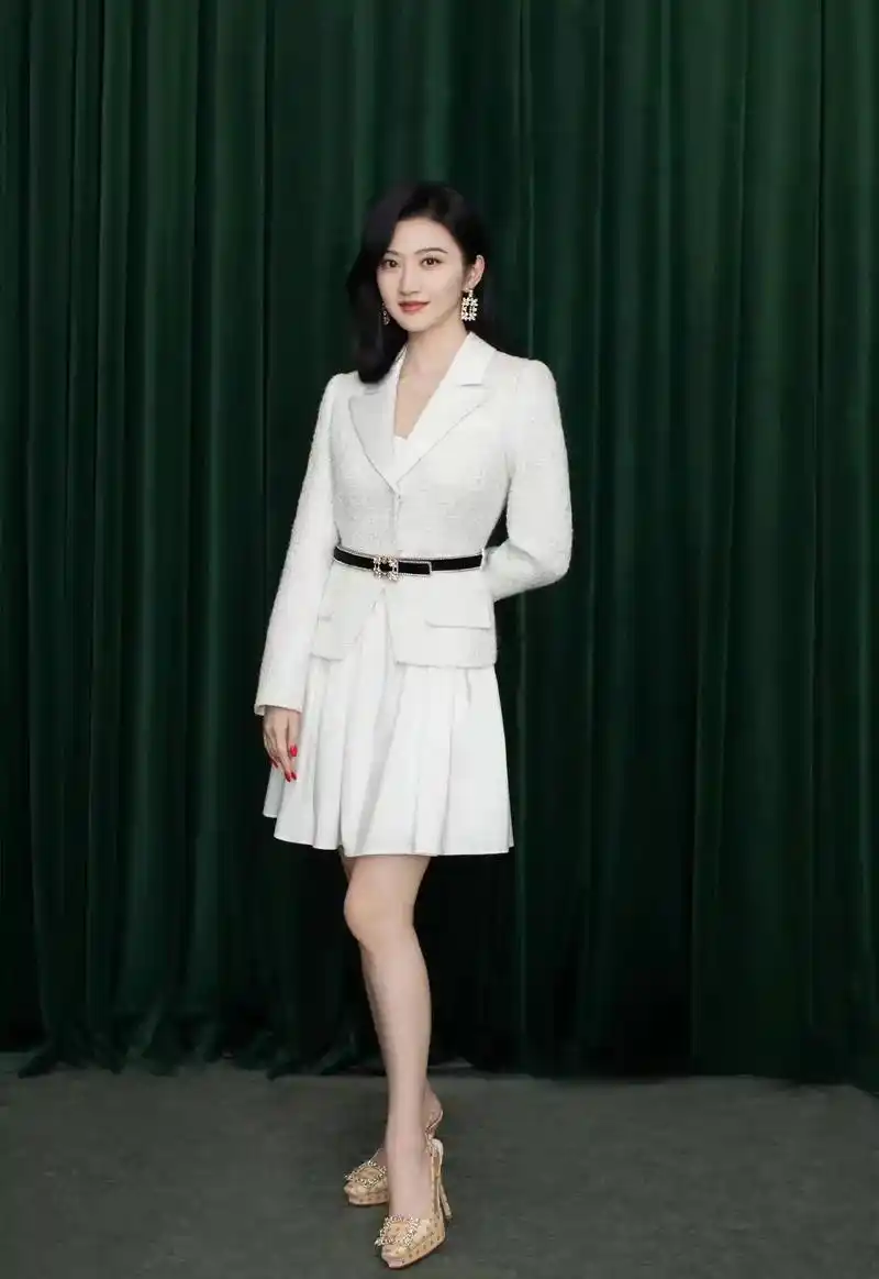 明星穿搭|@景甜 演绎 - 抖音