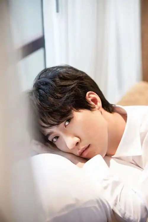 常远挑战古装喜剧带来开年第一笑