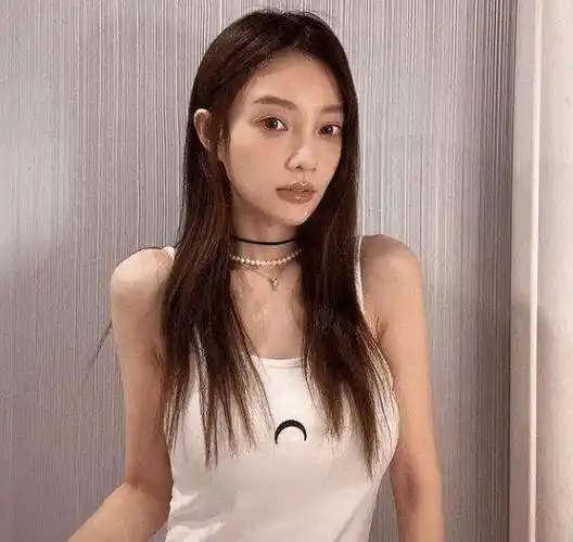 原创李小璐20岁就被李晨骗到手看了她的青涩照后难怪猴急