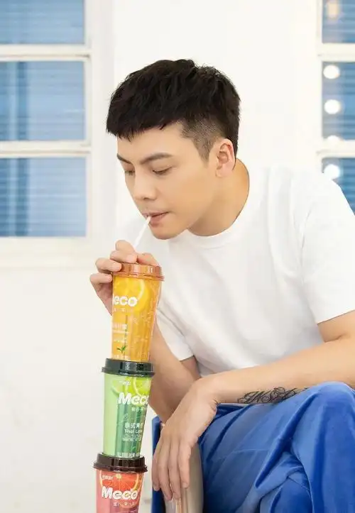 春天剪什么发型陈伟霆这4款经典短发值得一试造型阳光帅气