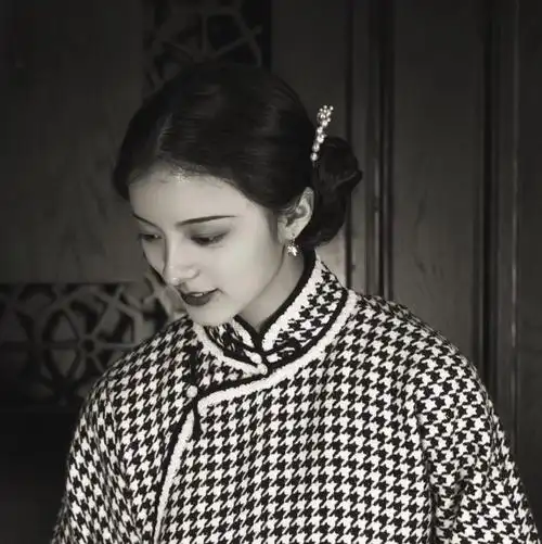 女头情头民国旗袍