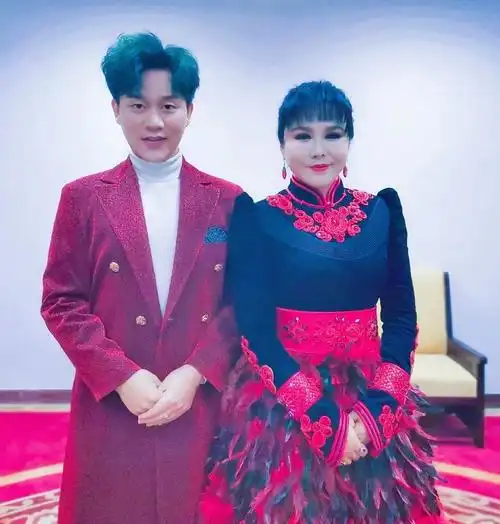 蒋大为洛奇乌兰托娅助阵2020黄陵谒祖祈福中华跨年晚会