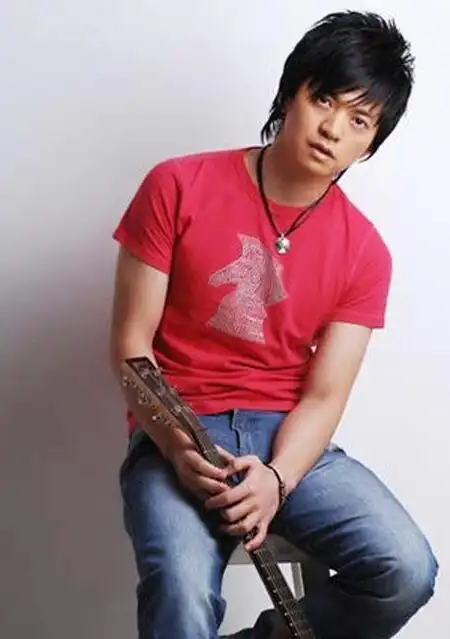 李健是什么时候离开水木年华的,为什么?