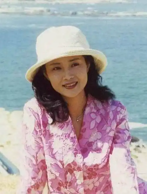 大宅门黄春扮演者茹萍柔情似水她少年时的照片更是温婉可人