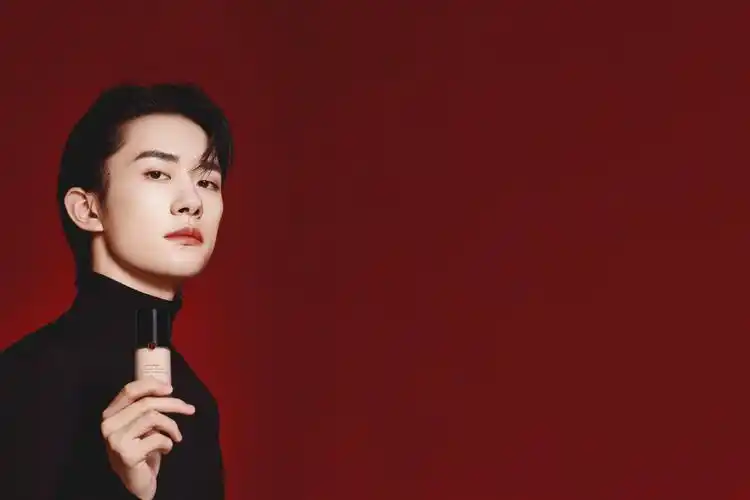 76易烊千玺·armani阿玛尼 "你要是愿意,我… - 堆糖,美图壁纸兴趣