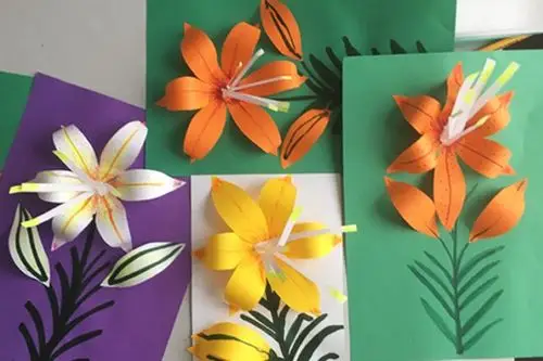 儿童简单又漂亮的手工花朵:拼贴画立体百合花(步骤图解)