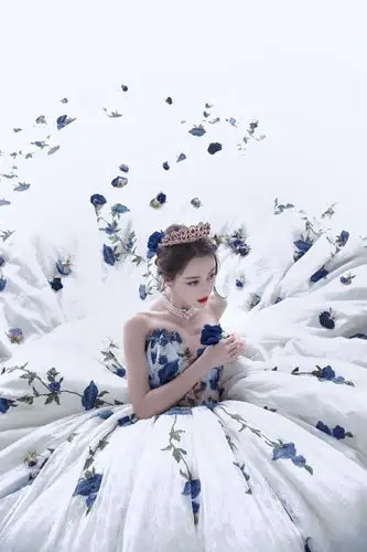 迪丽热巴是玫瑰庄园走出来的公主吧