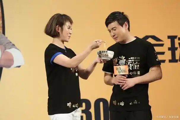 春晚,沈腾和马丽主演的小品《坑》.